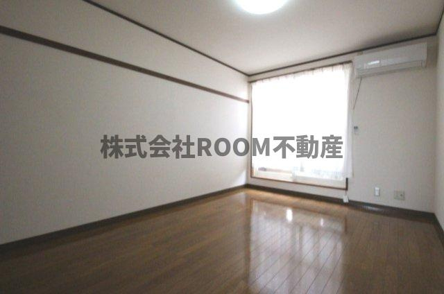 グリーンテラス都北の洋室