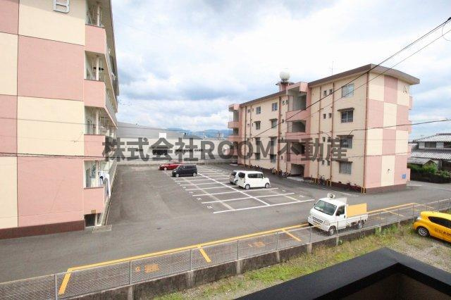 グリーンテラス都北の駐車場