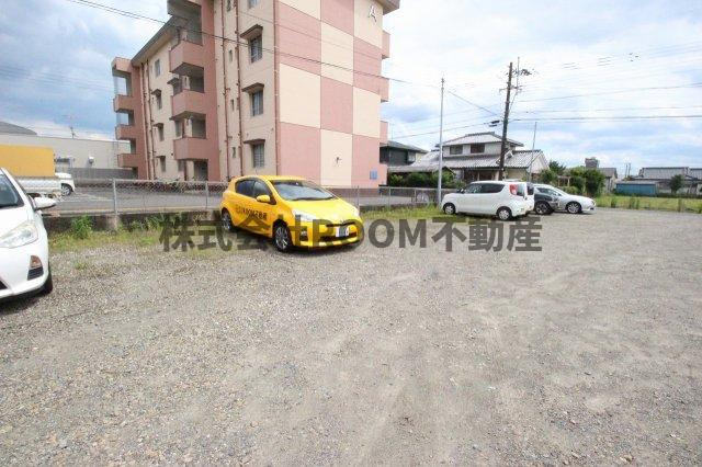 グリーンテラス都北の駐車場