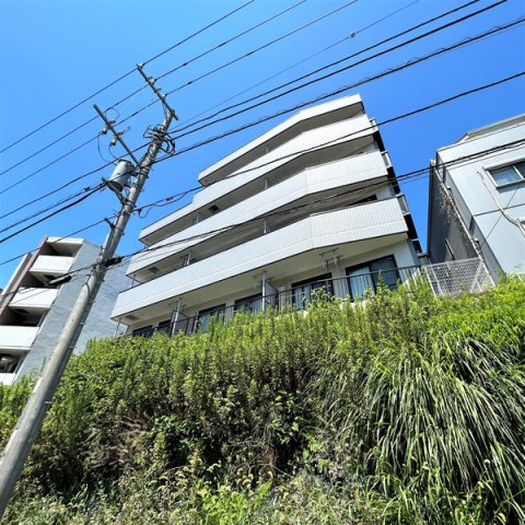 リュミエール上永谷の外観