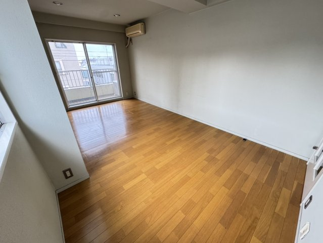 テラス137の居間・リビング