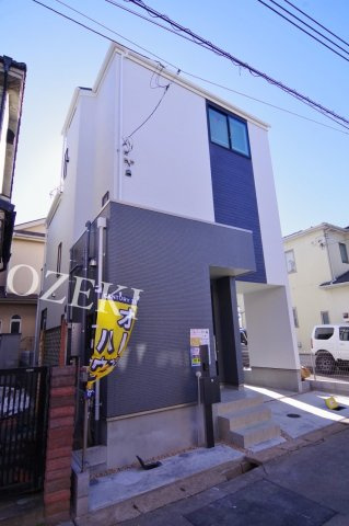 越谷市谷中町１丁目新築戸建ての外観