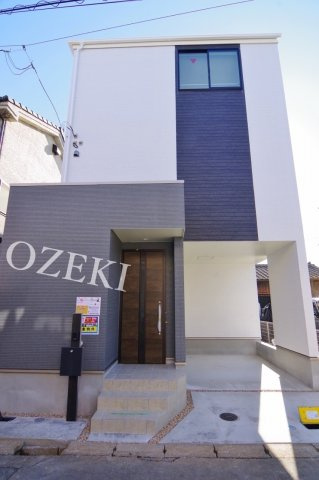 越谷市谷中町１丁目新築戸建ての外観