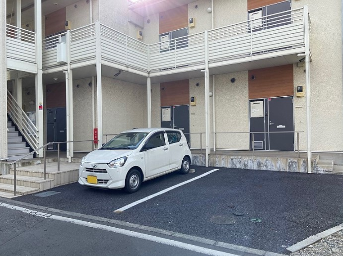 レオスクエアの駐車場
