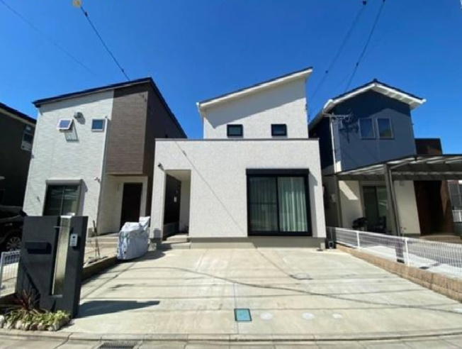 【外観】 | 令和1年築の築浅物件です。