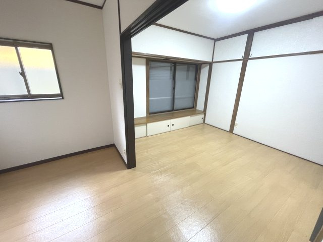 伊豆高原　売別荘の洋室