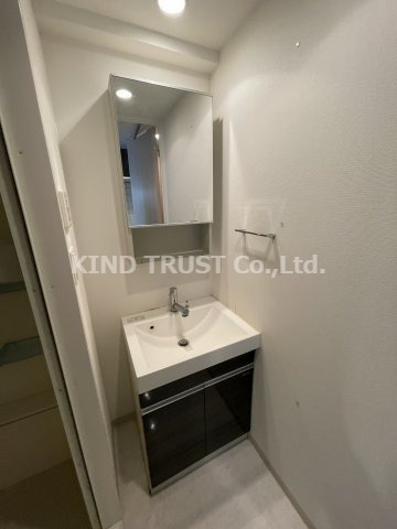 クリスタルグランツ東天満の洗面所|脱衣スペースもあります