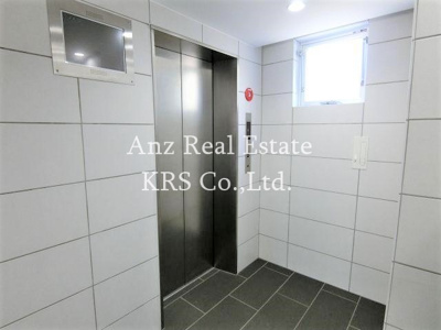 【ロビー】 | Ｐｒｉｍａｖｅｒａ　Ｎａｋａｎｏｓｈｉｍａ（プリマヴェーラナカノシマ） | エレベーターはモニター付きで安心！入居者様の安全を守ります♪