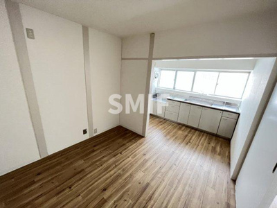 【居間・リビング】 | 稲津町２丁目戸建