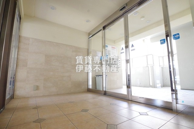 ハピネス天塚のロビー