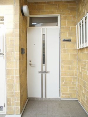 【その他】 | ラフォーレ・栄町B | 玄関写真