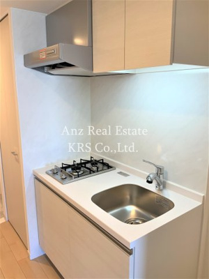 【キッチン】 | アドバンス大阪グロウス | 2口ガスコンロ！収納も豊富でお料理好きに喜ばれています！