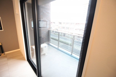 【バルコニー】 | ブリリアントコートパーリオ | バルコニー