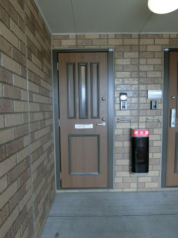 プラシード　A棟の玄関