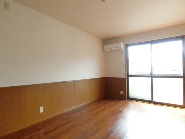 プラシード　A棟の居間・リビング