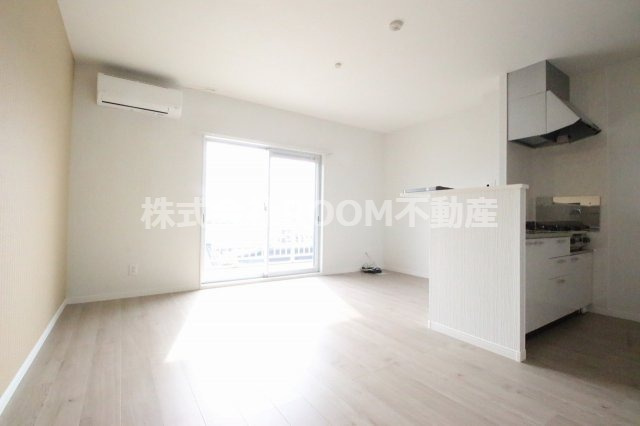 ミライデイズ三股の居間・リビング|こちらのリビングで趣味の時間をお楽しみください