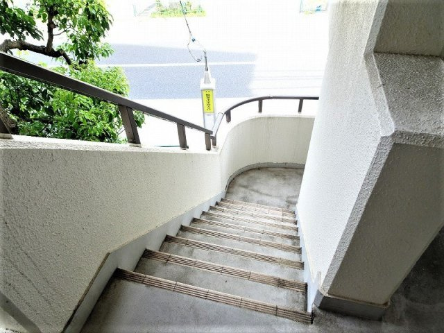 【その他】 | メイプルハイツ | 駒留小学校入口バス停近至