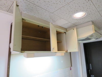 【その他】 | メイプルハイツ | キッチン吊戸棚