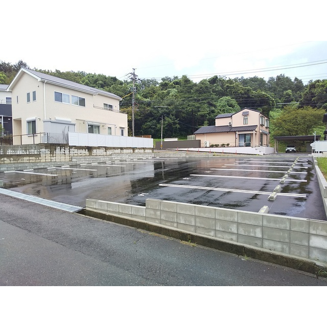各務原市那加柄山町の駐車場