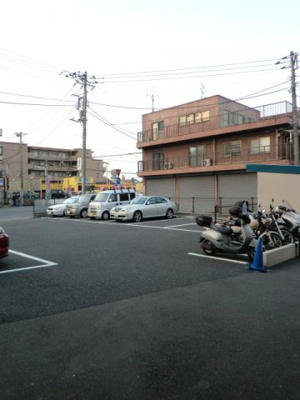 【駐車場】 | 秋山マンション