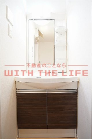 フォルトゥーナ【キャッシュバック対象物件】の独立洗面台|独立洗面化粧台が付いています