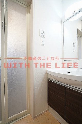 フォルトゥーナ【キャッシュバック対象物件】の洗面所|広い洗面スペース