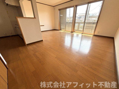 【居間・リビング】 | エトワール湯野