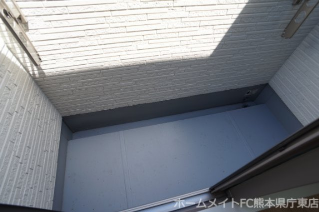 ADC黒髪のバルコニー|写真は同施工会社の類似物件となります。