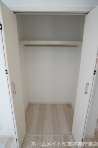 ADC黒髪の収納|写真は同施工会社の類似物件となります。