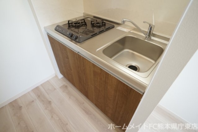 ADC黒髪のキッチン|写真は同施工会社の類似物件となります。