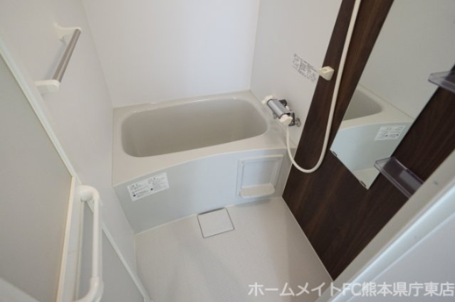 ADC黒髪の浴室|写真は同施工会社の類似物件となります。