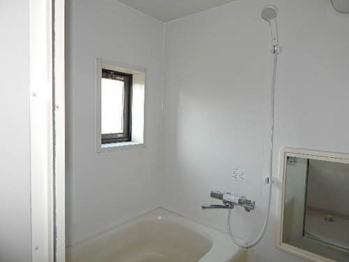 久留米市合川町の一戸建ての浴室