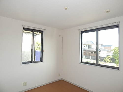 久留米市合川町の一戸建ての寝室