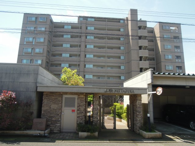 グローレ新田塚の外観