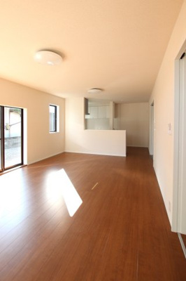 【居間・リビング】 | 【中古】リセットハウス御幸町４丁目