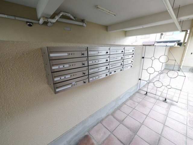 コーポエバーグリーンのエントランス