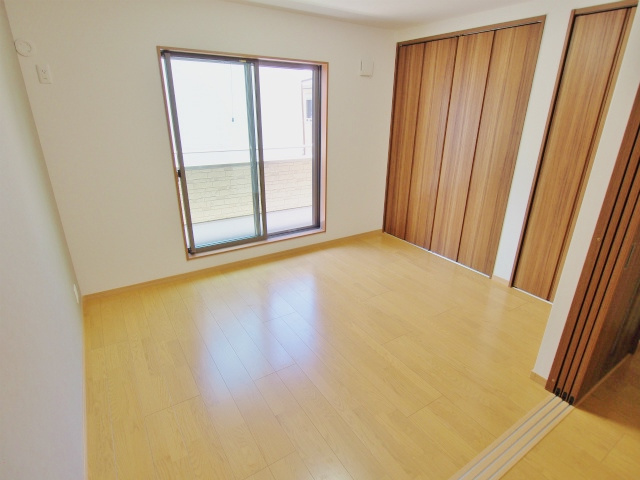 ハイツ海田稲荷町の洋室