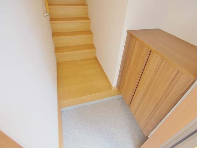 ハイツ海田稲荷町の玄関