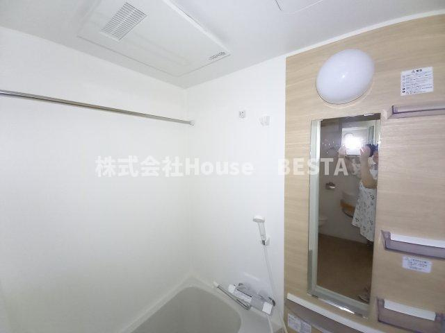 セレニテ神戸西クレアの浴室