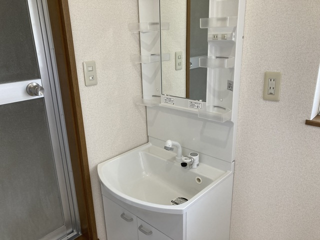 グレイス青葉台の独立洗面台