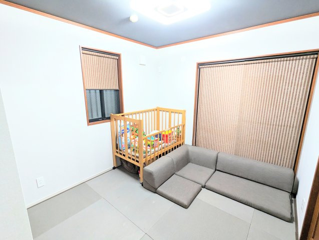 墨田区東駒形４丁目鉄骨造戸建の和室|リビング横の和室