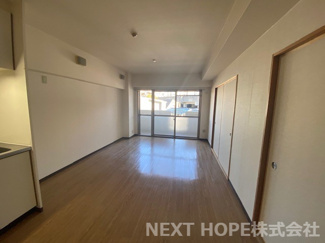 【居間・リビング】 | インペリアル花屋敷 | 前回空室時の写真です。