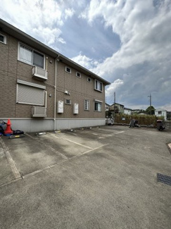 【駐車場】 | いつでも目の届く敷地内に駐車場があります♪お車をお持ちのファミリーさんにオススメです☆