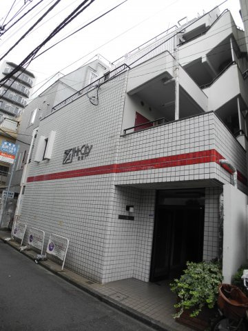 ハイシティ新宿の外観