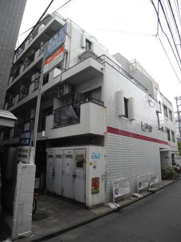 ハイシティ新宿の外観