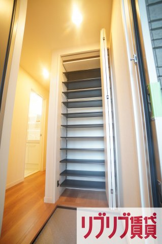 エキューム登戸の玄関