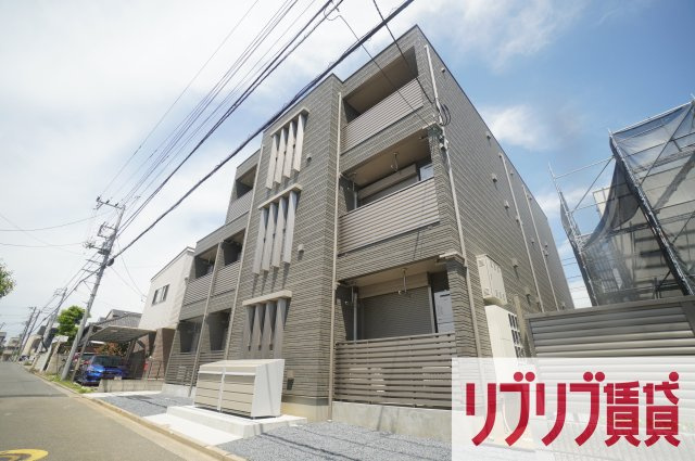 エキューム登戸の外観