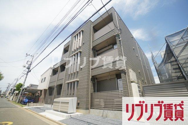 エキューム登戸の外観