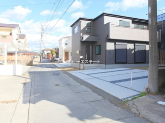 【前面道路含む現地写真】