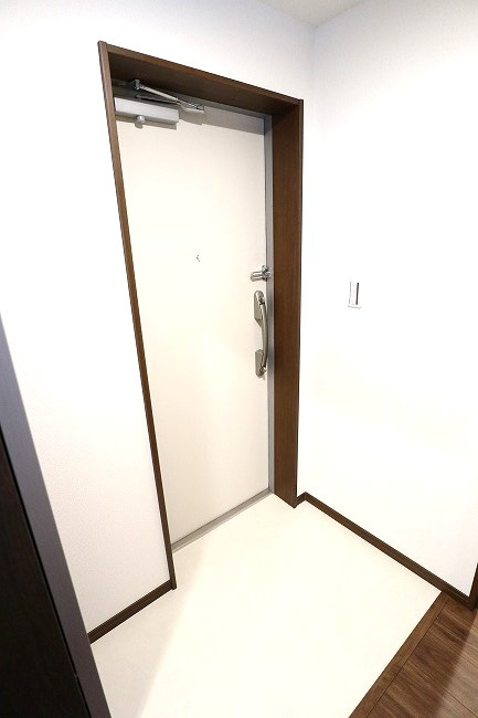 リコルテ東福生の玄関